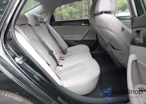 2017 Hyundai Sonata Sport z USA, uszkodzony, nr VIN 5NPE34AF9HH438750